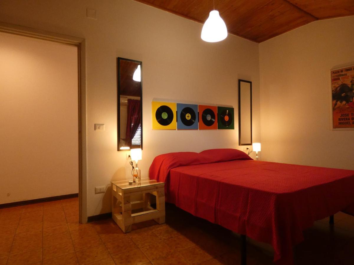 Holiday House Appartement Santa Severina Buitenkant foto