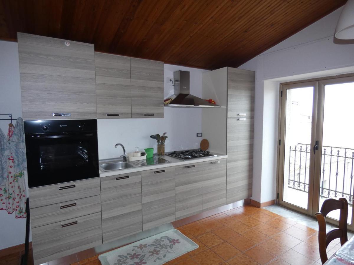 Holiday House Appartement Santa Severina Buitenkant foto